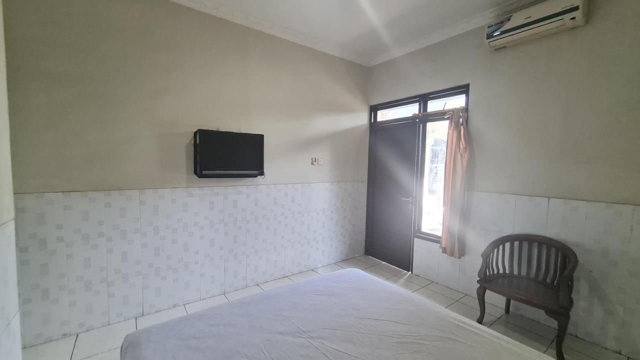 Oyo 90831 Hotel Gardenia Prambanan Yogyakarta Exterior foto